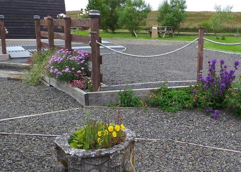 Camping Hillside Pods *