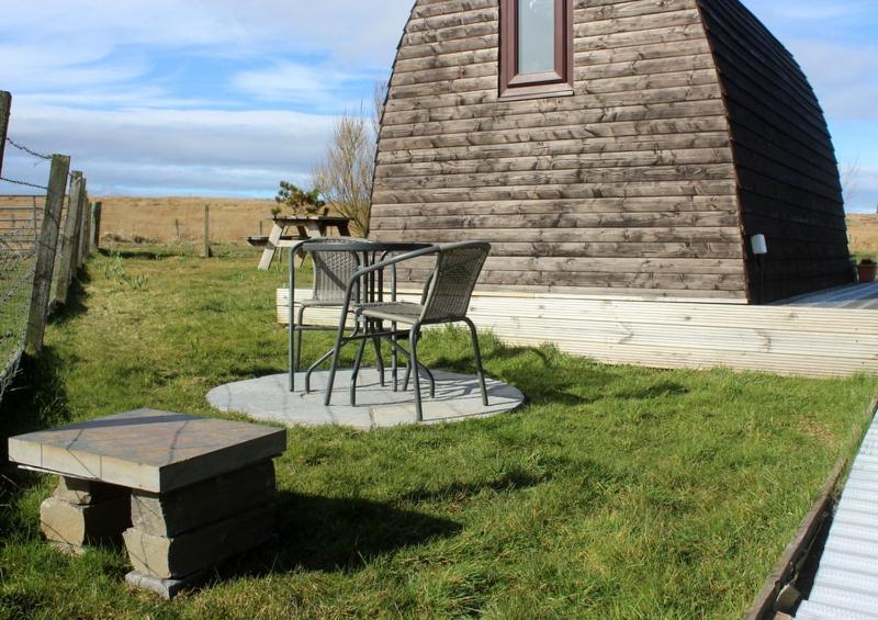 Hillside Pods&shepherd's Hut * Wick (Highlands)