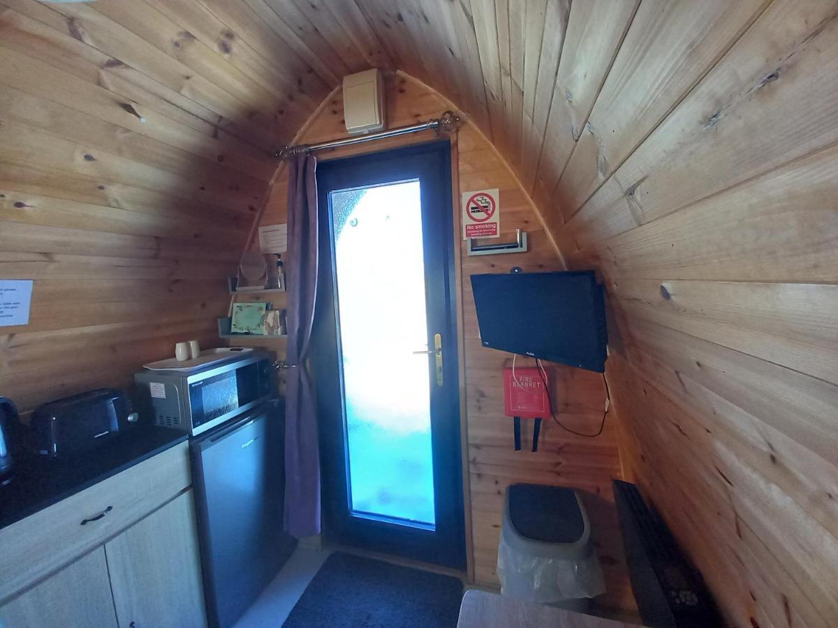 Hillside Pods&shepherd's Hut *