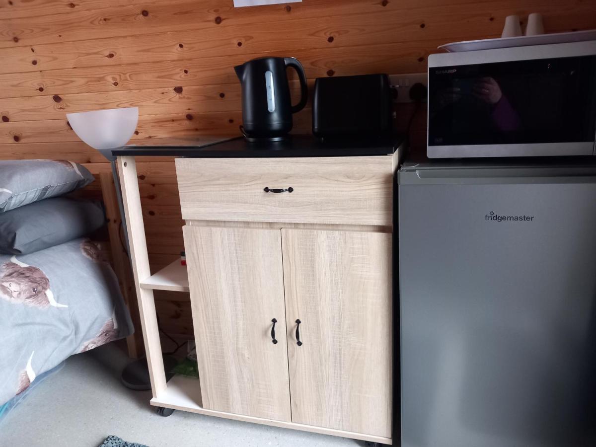 Кемпинг Hillside Pods And Shepherd's Hut Уик