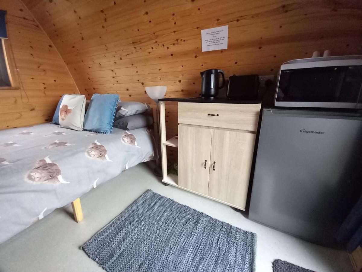 Hillside Pods And Shepherd's Hut
