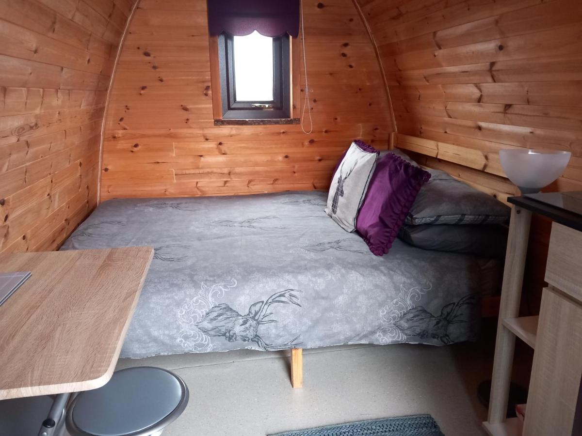Hillside Pods&shepherd's Hut Camping